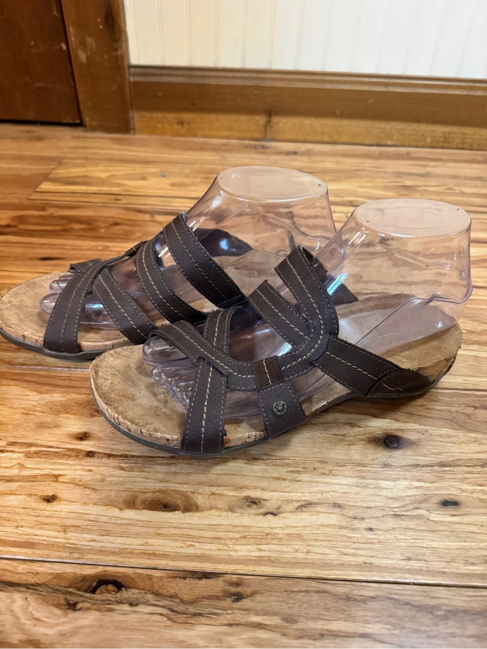 Womens Bearpaw Sandals Brown Slip On Size 8 Comfy Casual